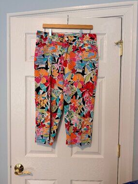 Capri Pants (Multi-colored Tropical Flower Pattern)- Size 14